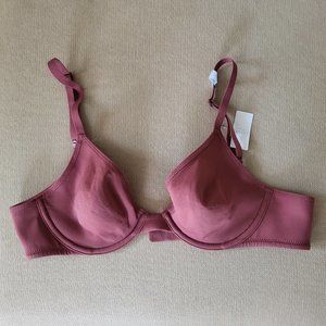 Love by Gap Bare Natural Plunge Smooth Bra size 34A